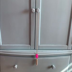 Pink Kendra Scott necklace